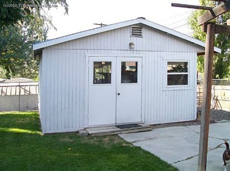 40 E. Arnold St.: