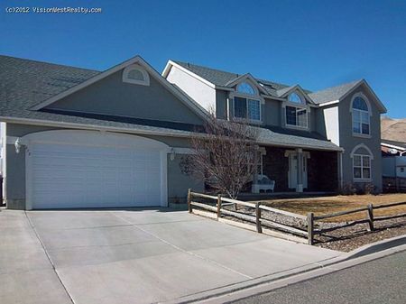 272 Welch Dr. 