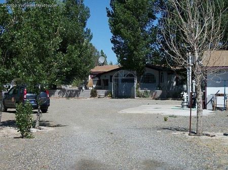 7425 W. Rose Creek Rd. 