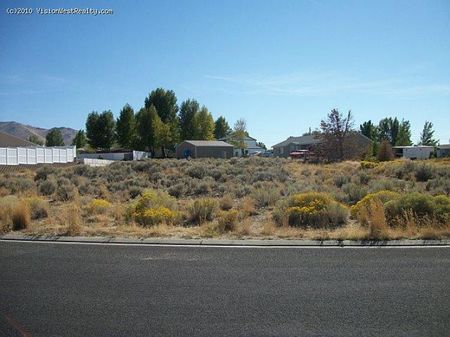 - 5055 Patrician Way 