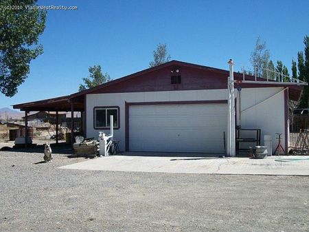 7425 W. Rose Creek Rd.: