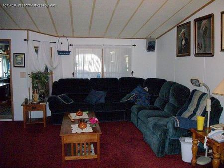 7425 W. Rose Creek Rd.: