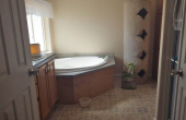 3090SweetbriarLn-MainBathroom