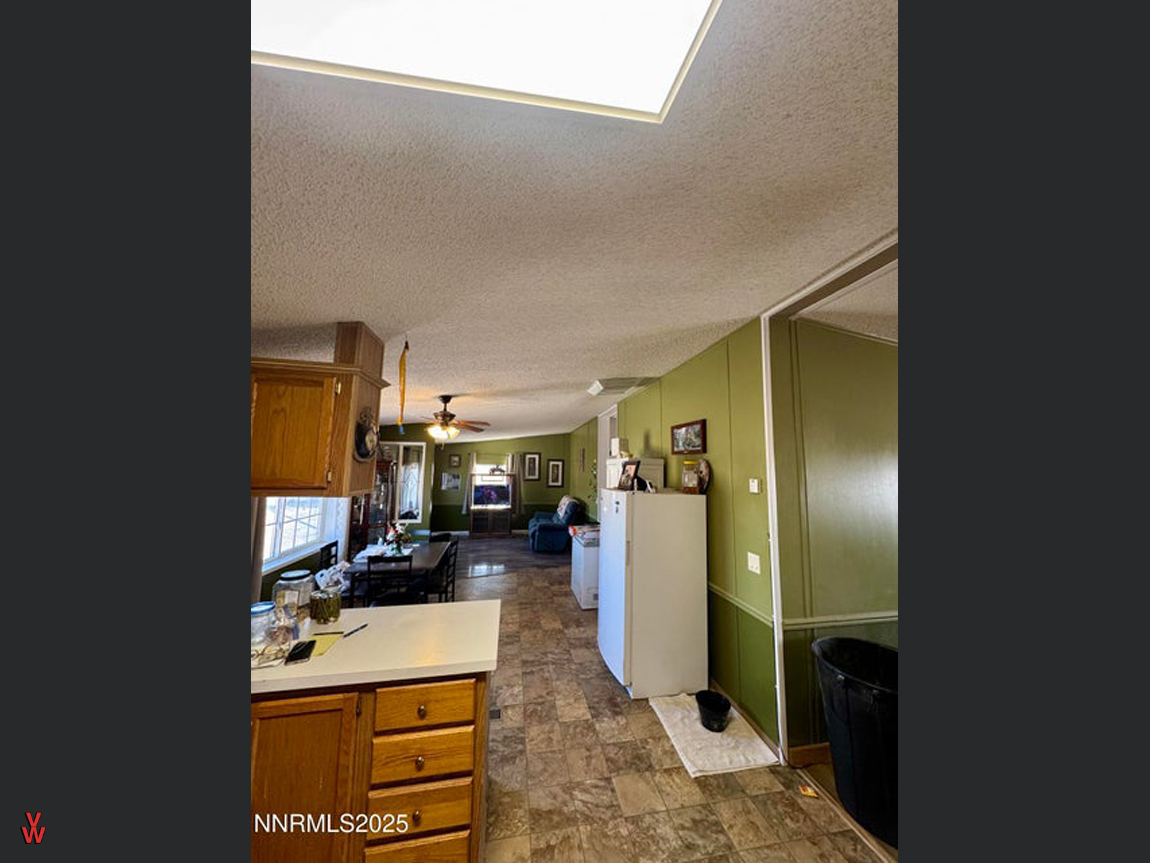 8360PrairieDogAve-Kitchen3