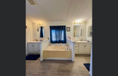 8360PrairieDogAve-MainBathroom