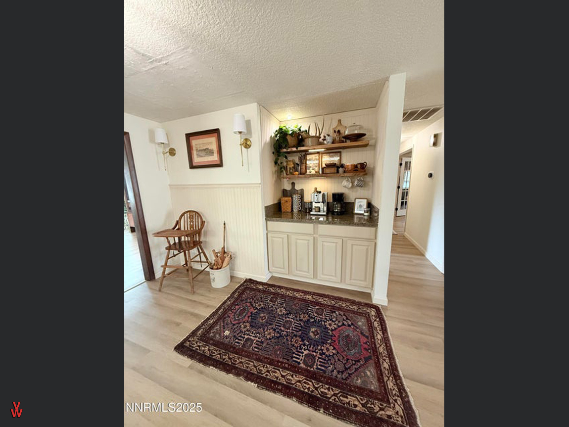 55NHighlandDr-CoffeeBar