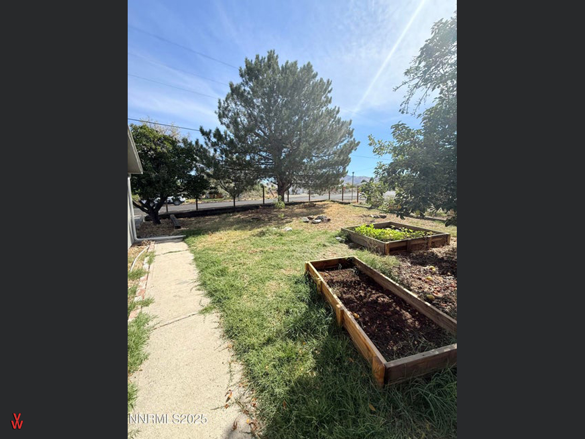 55NHighlandDr-Exterior2
