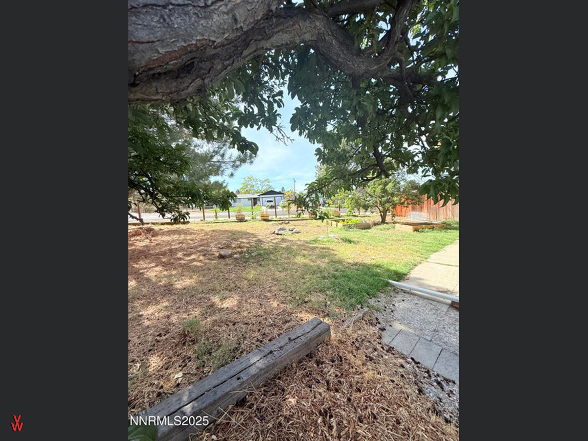 55NHighlandDr-Exterior4