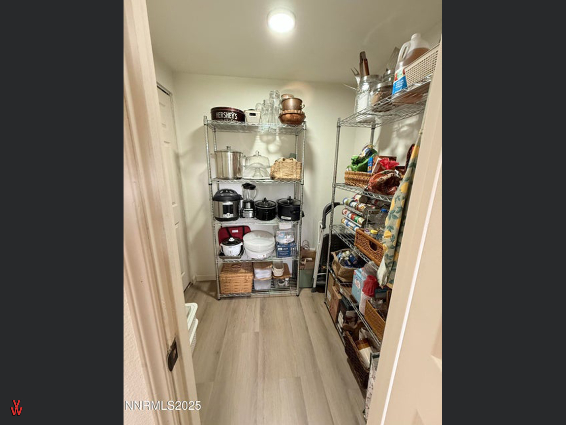 55NHighlandDr-Pantry