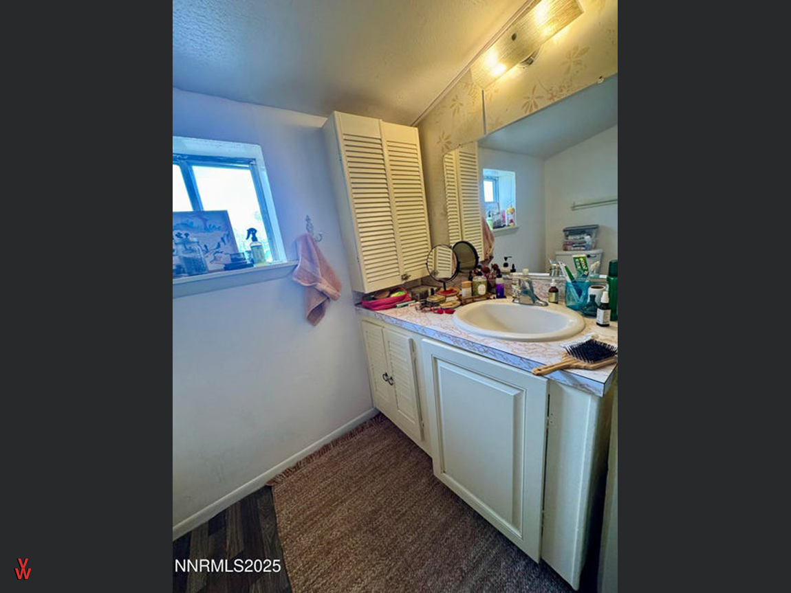 134ShepardSt-Bathroom2
