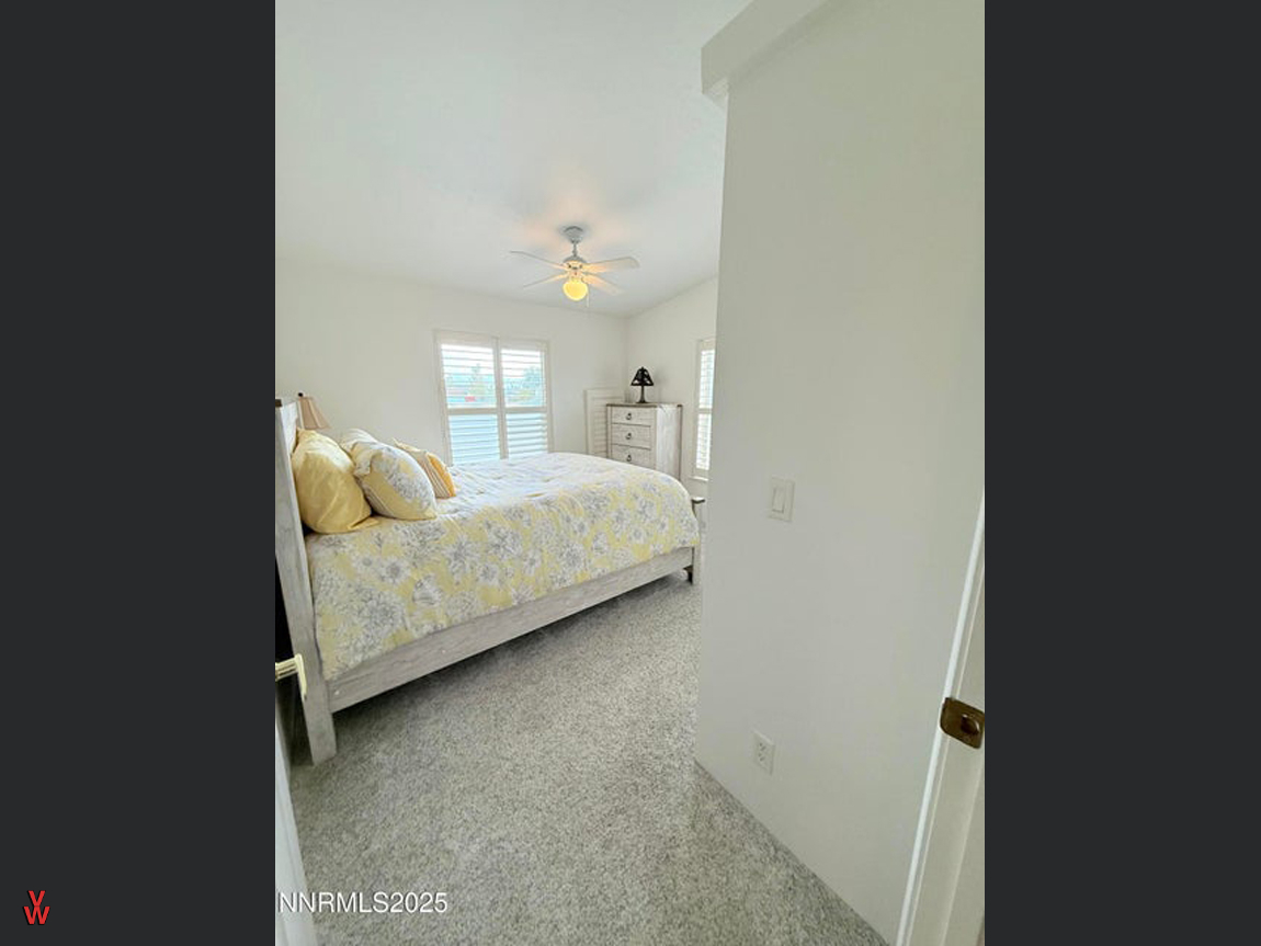 4575PogonipDr-Bedroom1