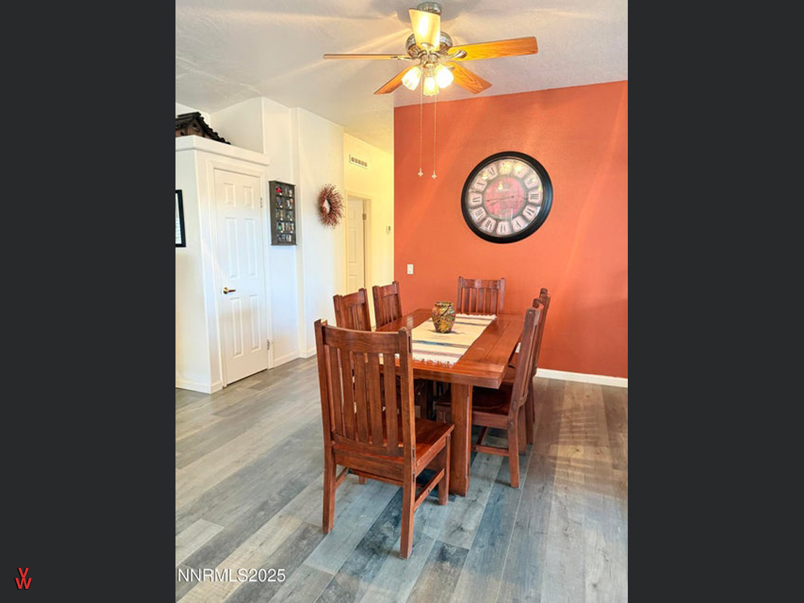 4575PogonipDr-DiningArea