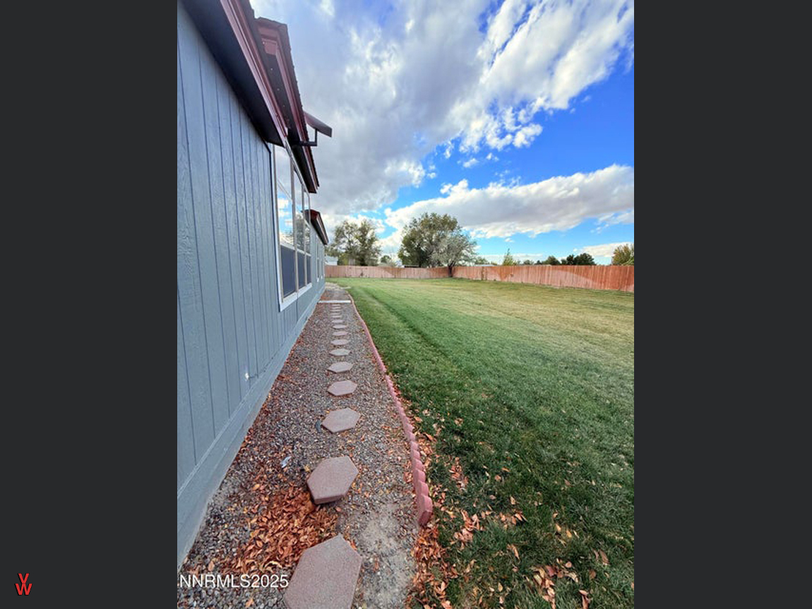 4575PogonipDr-Exterior7