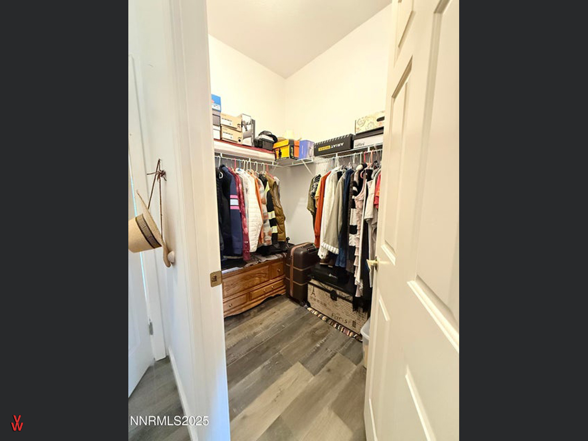 4575PogonipDr-PrimaryBedroomCloset