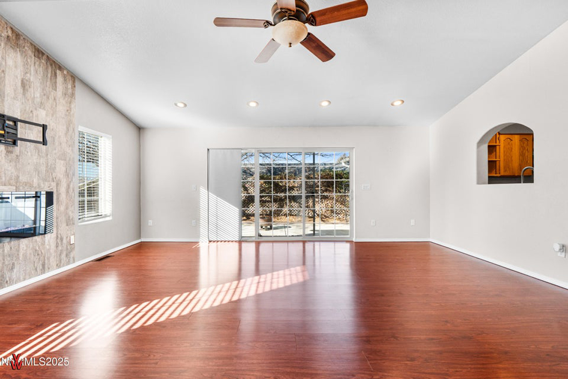 1834ScottSt-FamilyRoom3