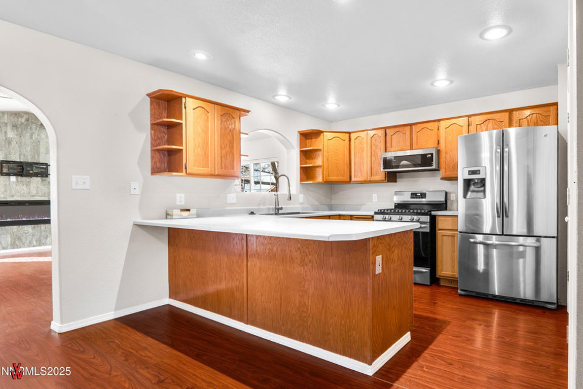 1834ScottSt-Kitchen3