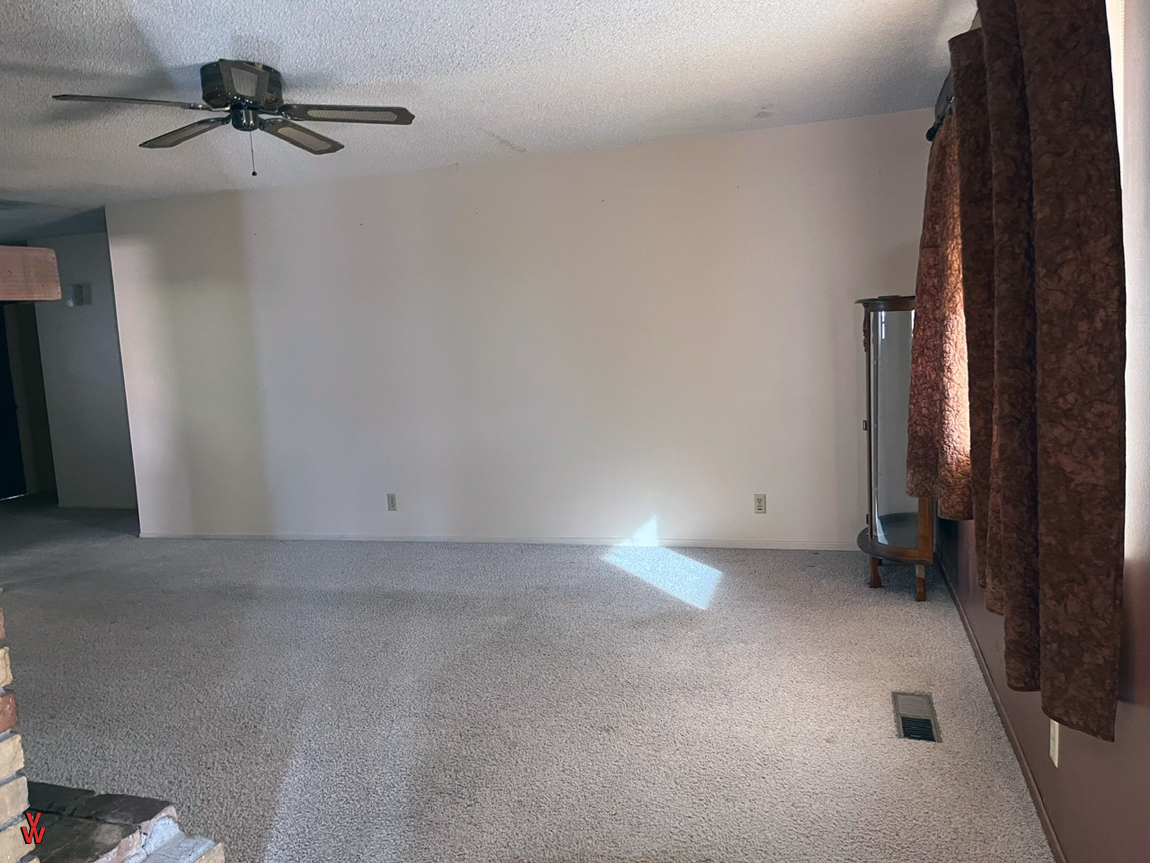 280SGalenaSt-LivingRoomNew