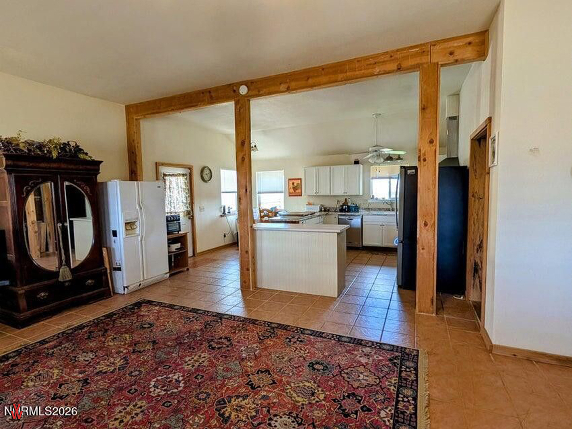 30700HorseCreekRd-Kitchen3