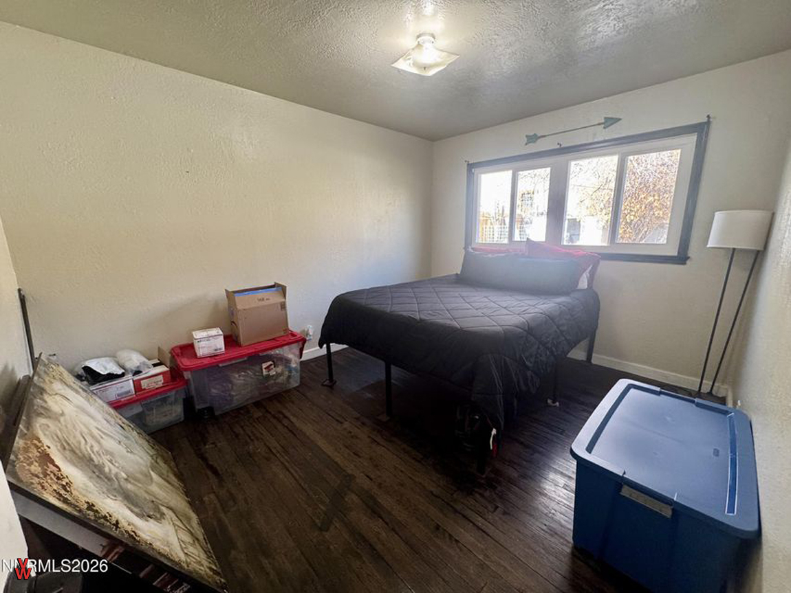 20BellevueAve-Bedroom