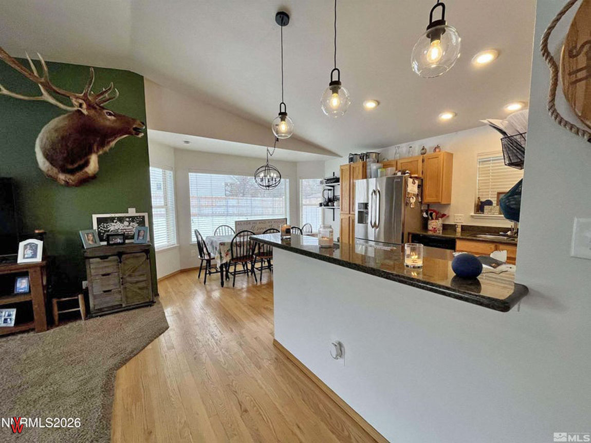 3205NSherwoodDr-Kitchen