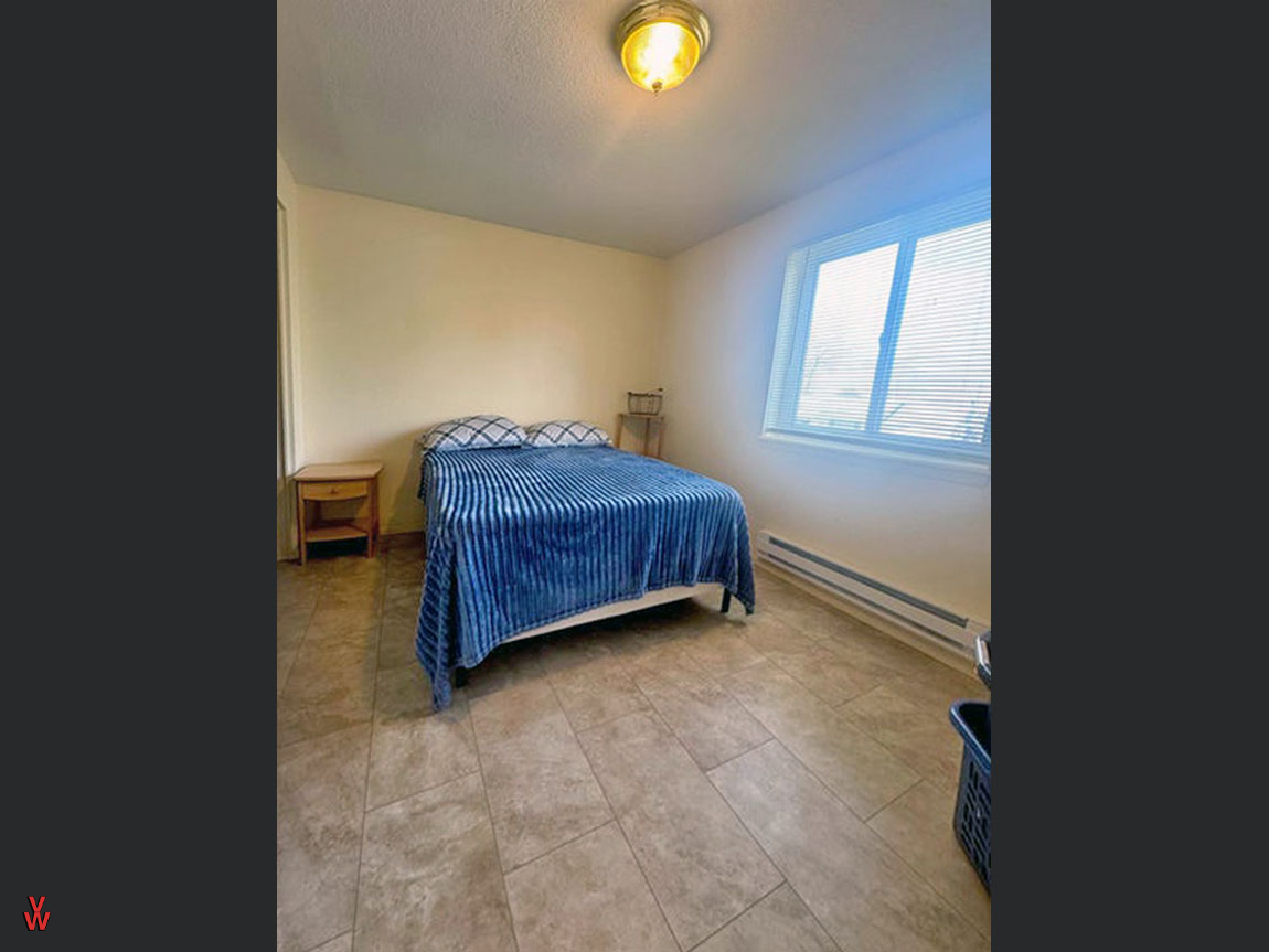 1823PearceSt-Bedroom1