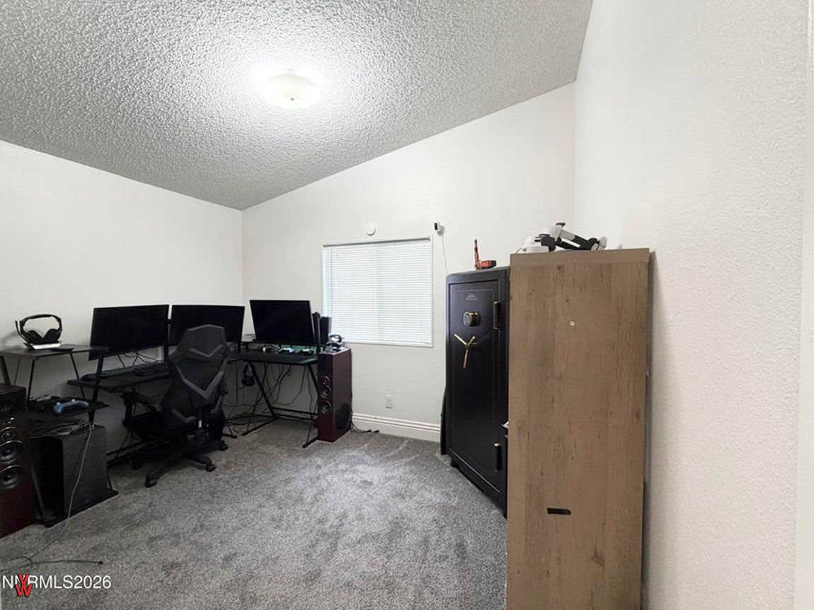 4070TurnerLn-Bedroom2