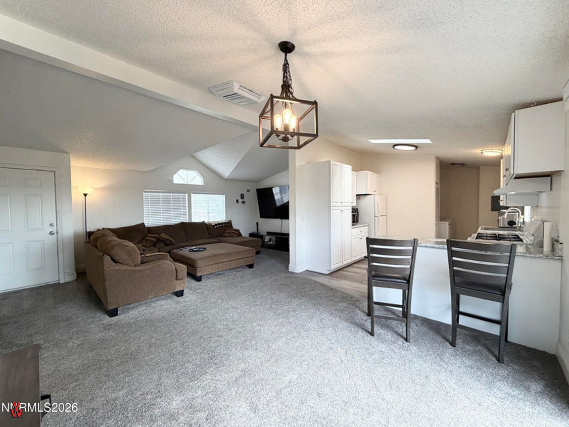 4070TurnerLn-LivingRoom