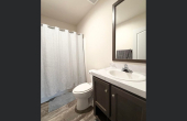 3552CrownRoyalCircle-GuestBath