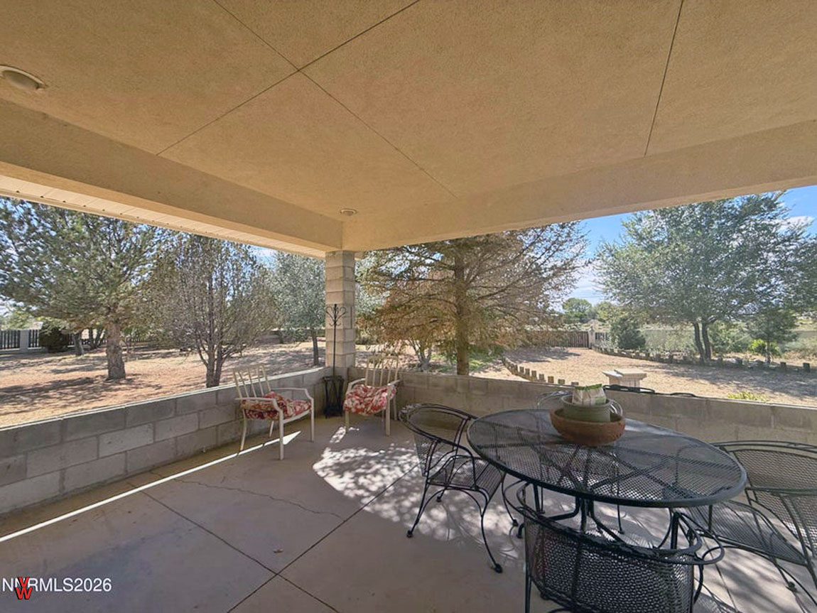 8175StinsonBlvd-Patio