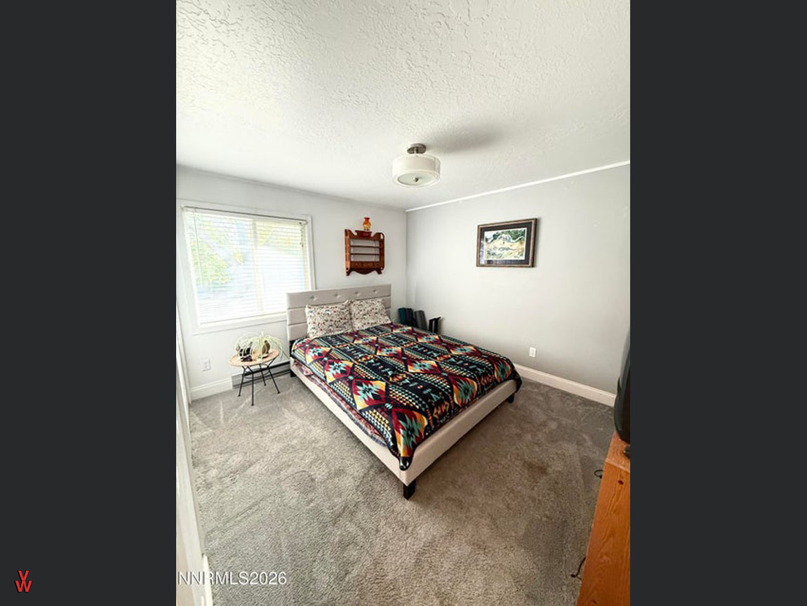 1925SkylandBlvd-Bedroom