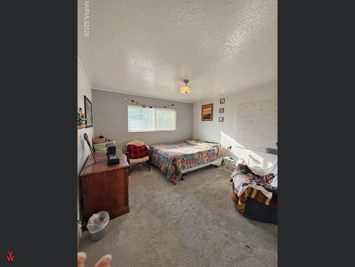 1925SkylandBlvd-Bedroom2