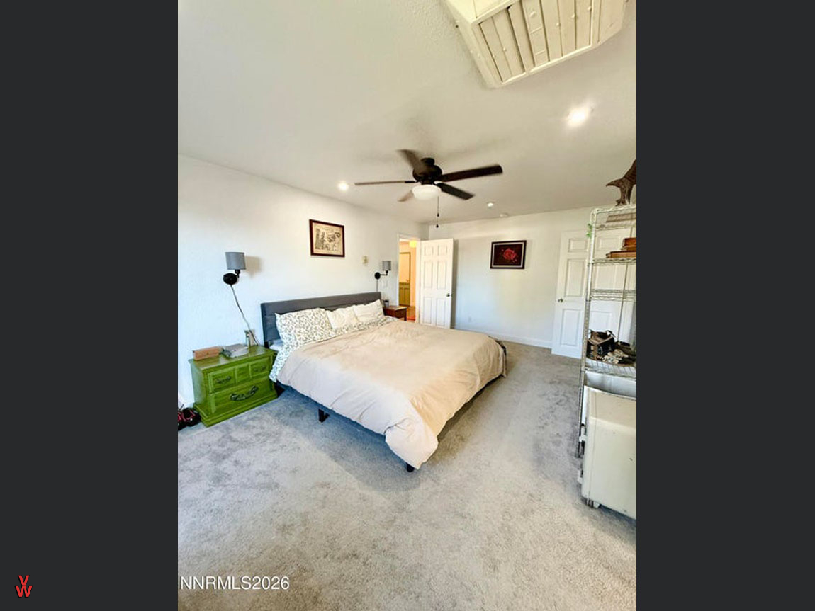 1925SkylandBlvd-PrimaryBedroom