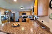 350EMinorSt-Kitchen2