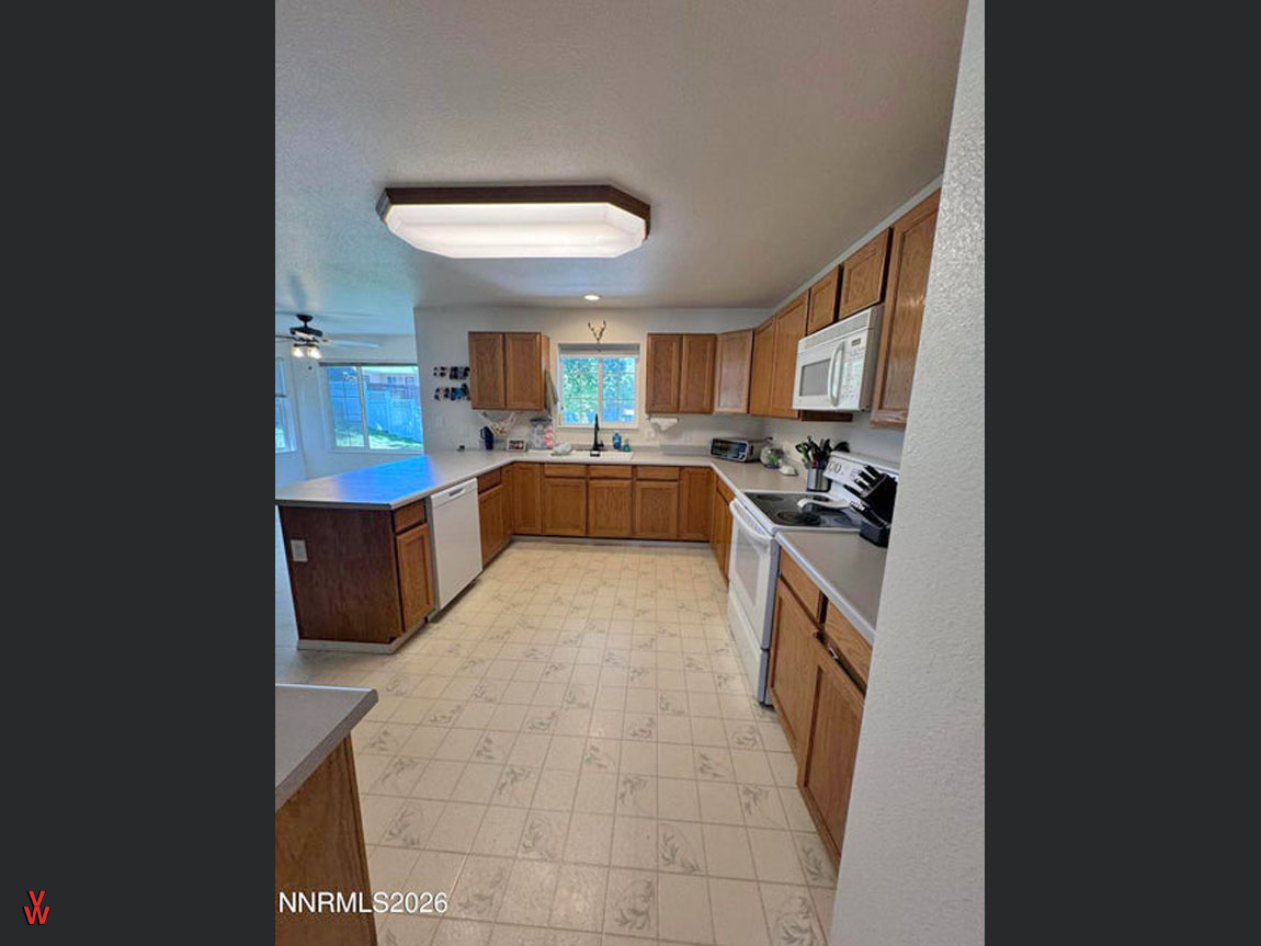 4106BrokenHillRd-Kitchen
