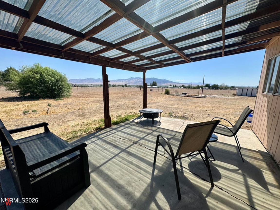 9450SBettyLn-BackPatio