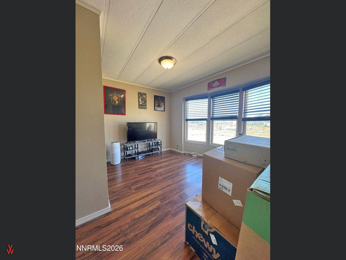 9450SBettyLn-Bedroom3
