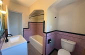 305EFourthSt-UpstairsBathroom