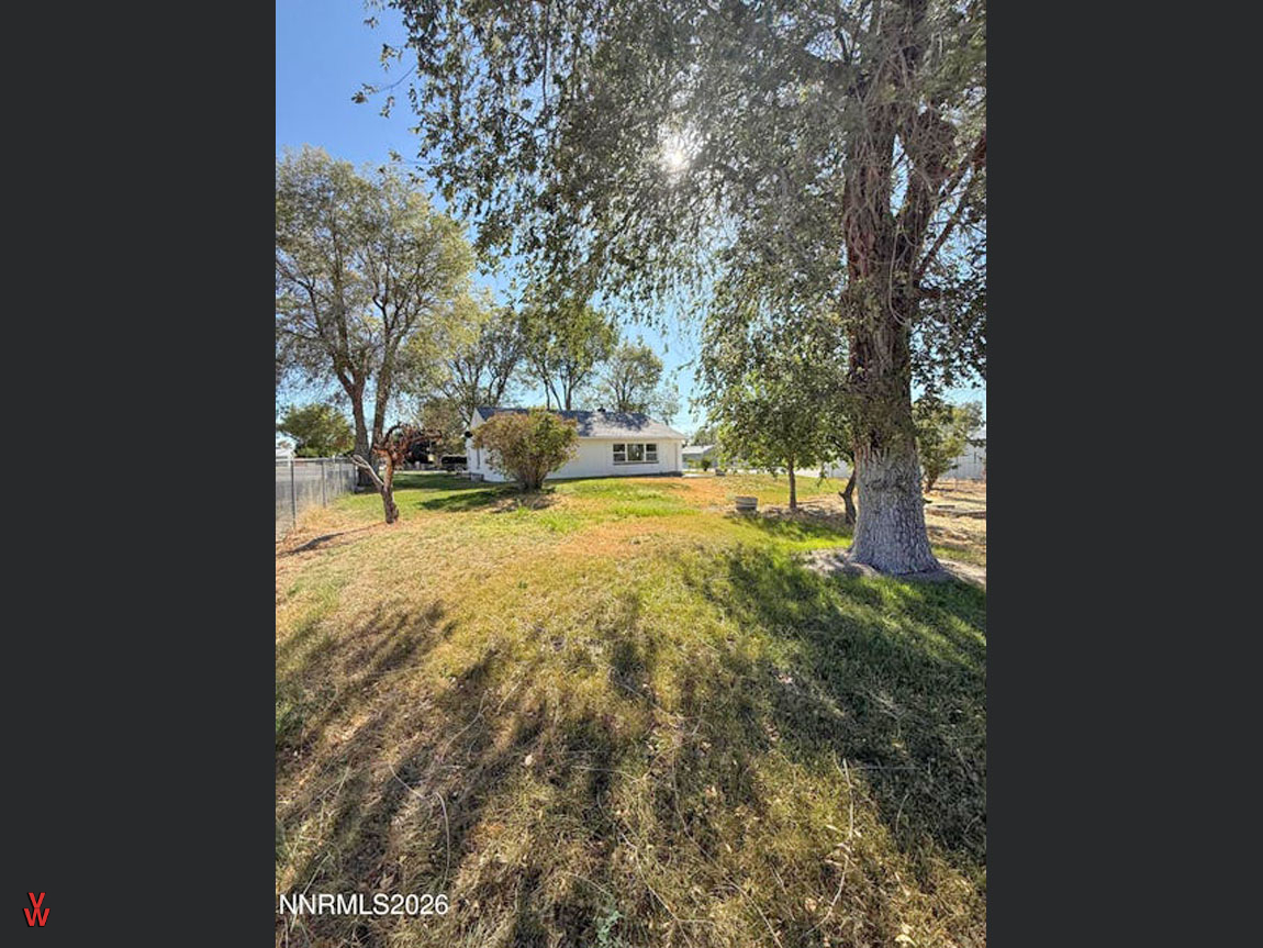 1185SBridgeSt-Exterior4