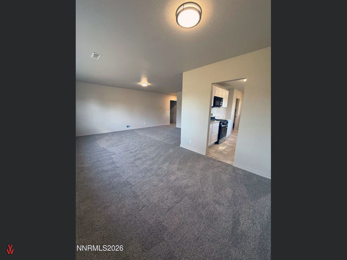 1185SBridgeSt-LivingArea