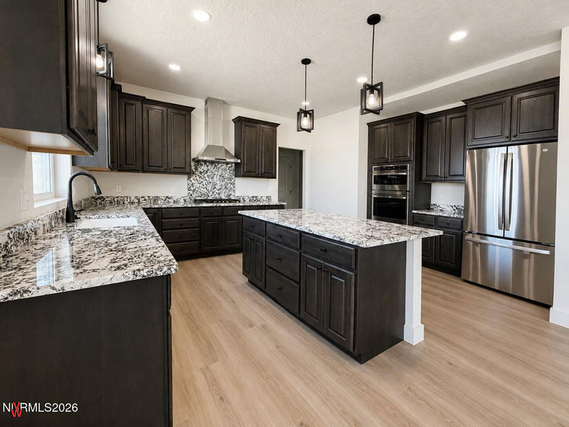 5705OffenhauserDr.-Kitchen2
