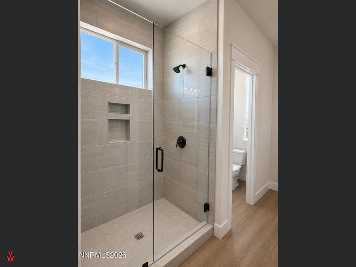 5705OffenhauserDr.-PrimaryBathroom