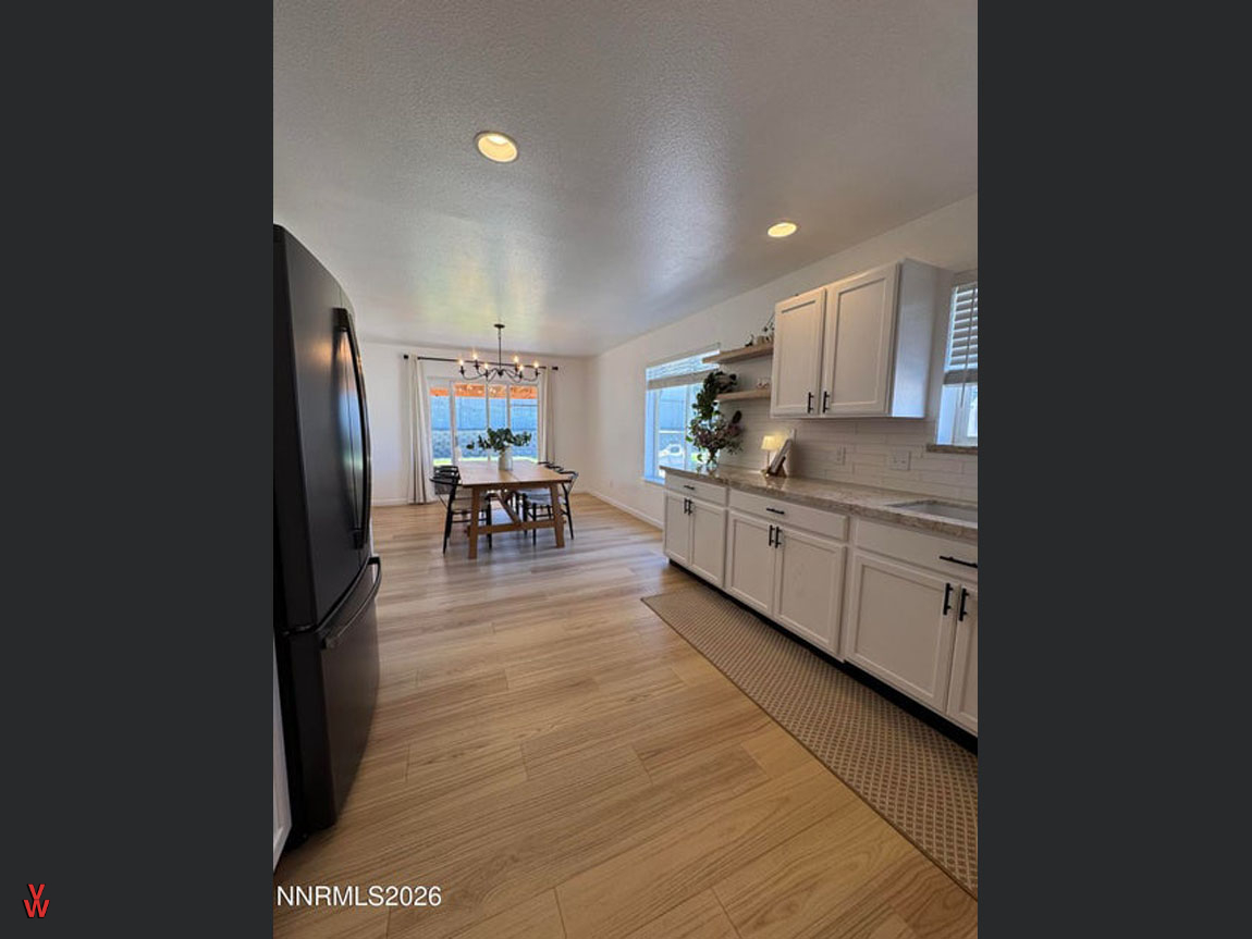 5230OffenhauserDr-Kitchen