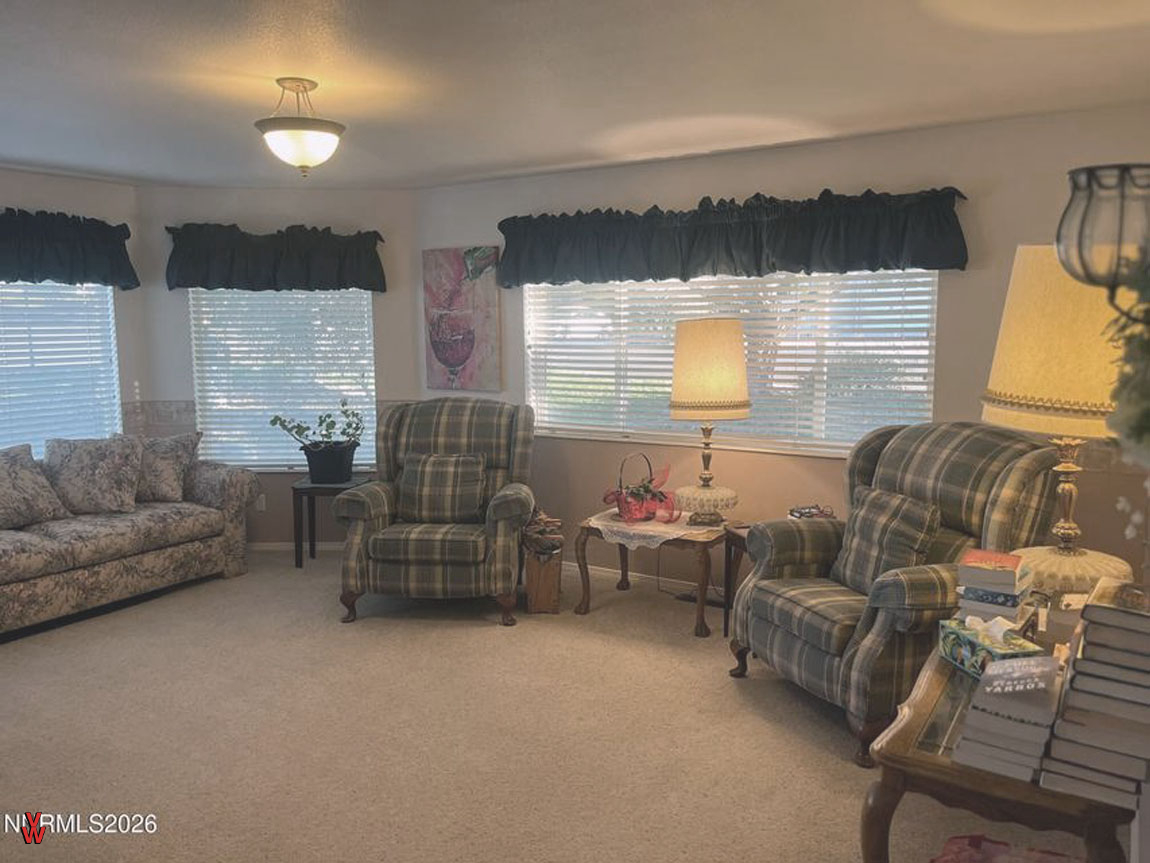 4158BrokenHillDr. - FamilyRoom